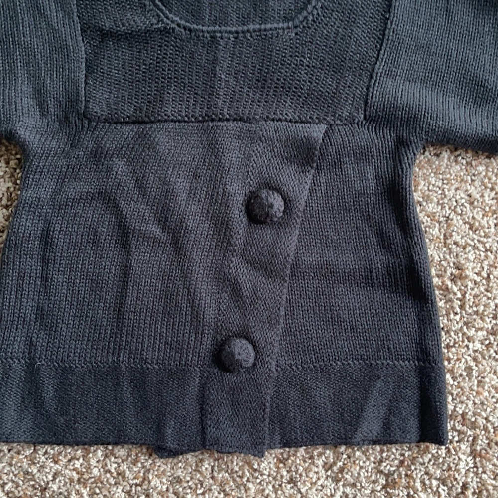 Cute Sweater! - Picture 3 of 3